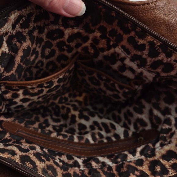 Clarks Brown Faux Leather Shoulder Bag Purse Leopard Lining Multi Pocket Satchel - Picture 6 of 16